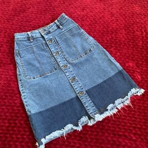 Jean skirt    Button down front   A loves A